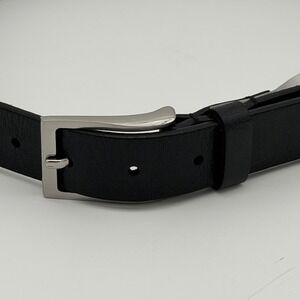 Stone Mountain Men's Black Genuine Leather‎ Belt Size M 26–28 NWT